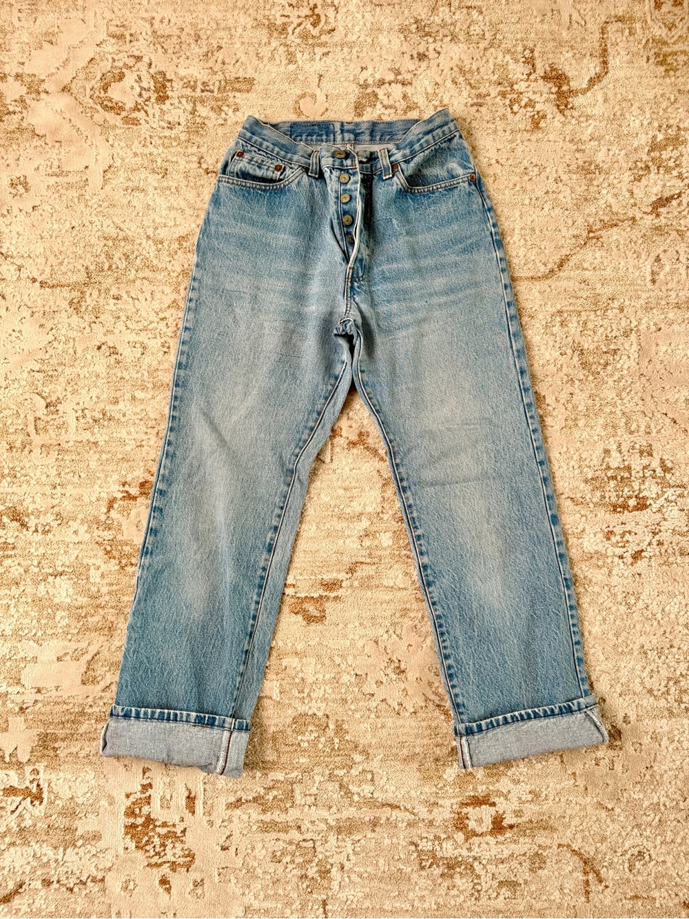 ** VINTAGE ** Levi's Women’s Light Blue Button Fly Jeans 26 - Picture 3 of 3